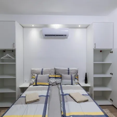 Gyoengy Appartement *